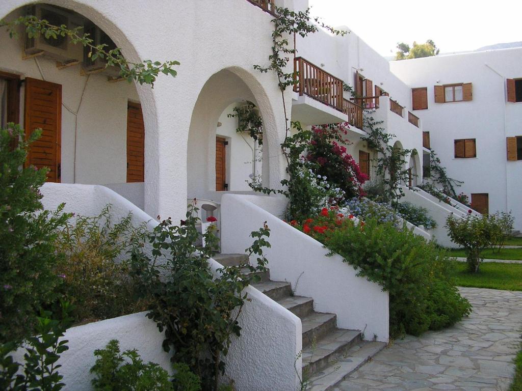 Hotel Eri 3*